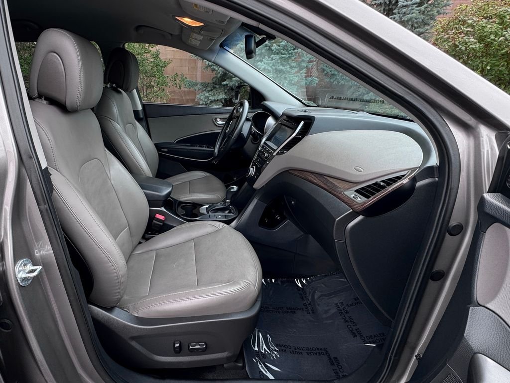 Used 2017 Gray Hyundai 2.4 Base image 33