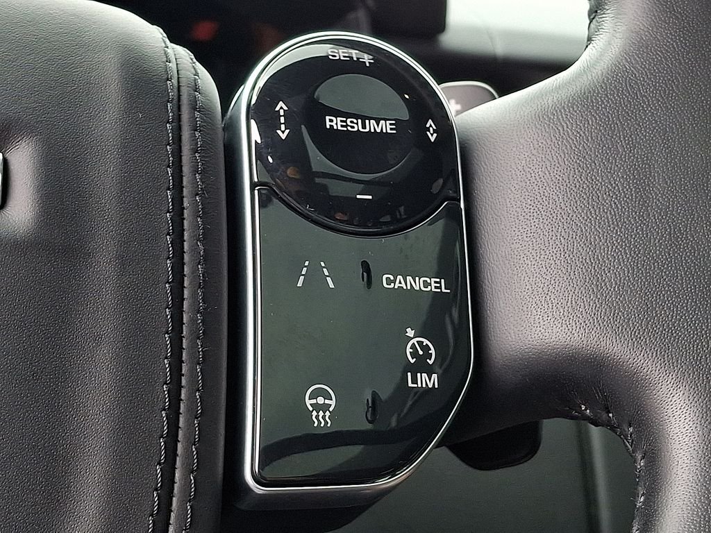 Used 2019 Fuji White Land Rover 3.0L V6 Supercharged HSE image 17