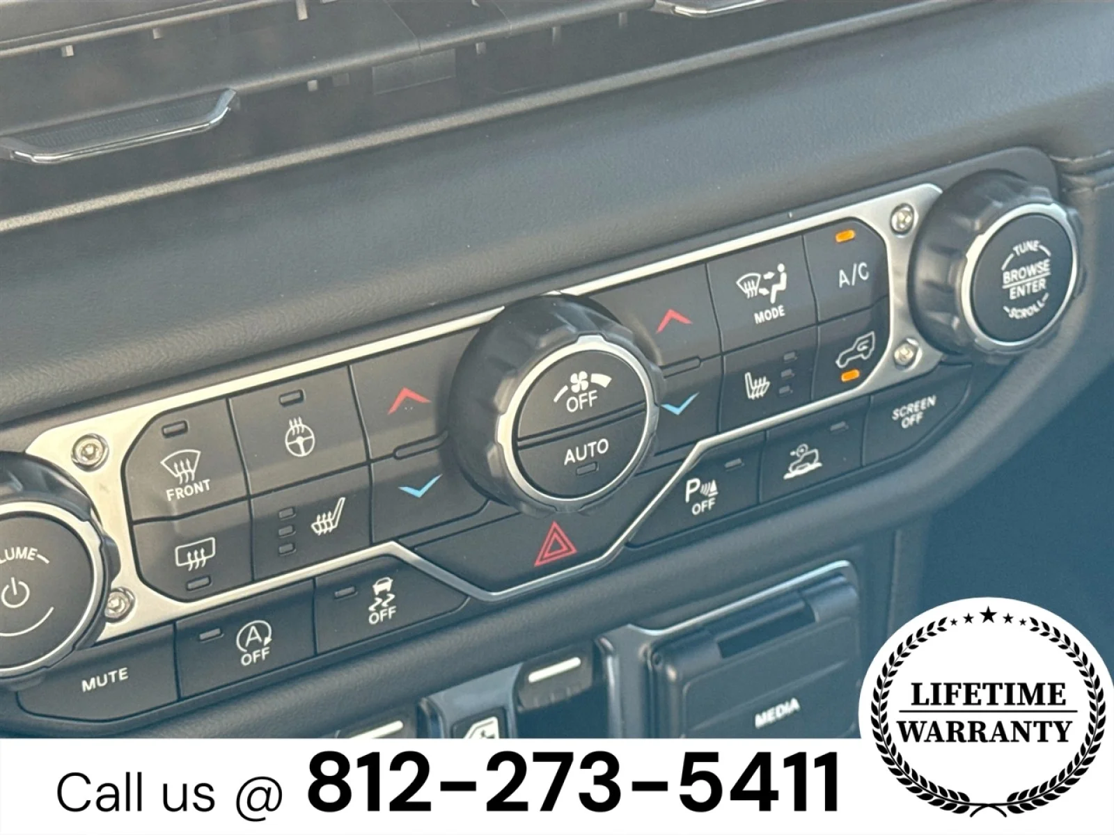 2025 Jeep Wrangler 4-Door Sahara - Photo 20
