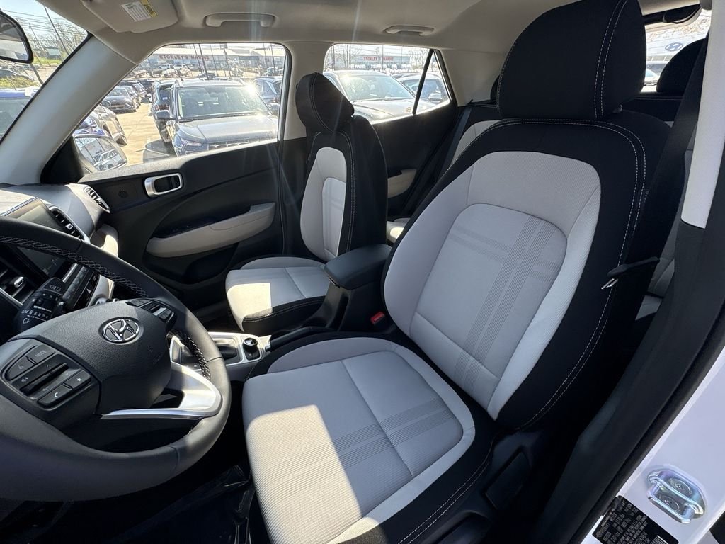 New 2026 White Hyundai SEL image 13