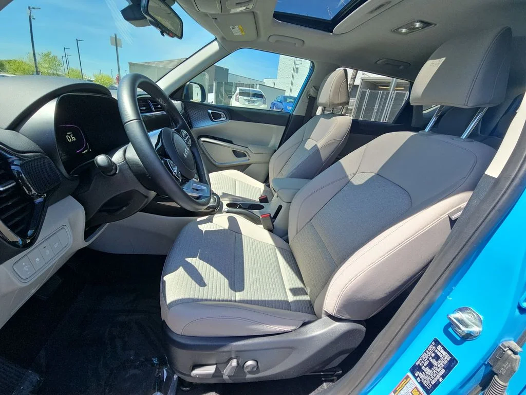Used 2025 Blue Kia EX image 14