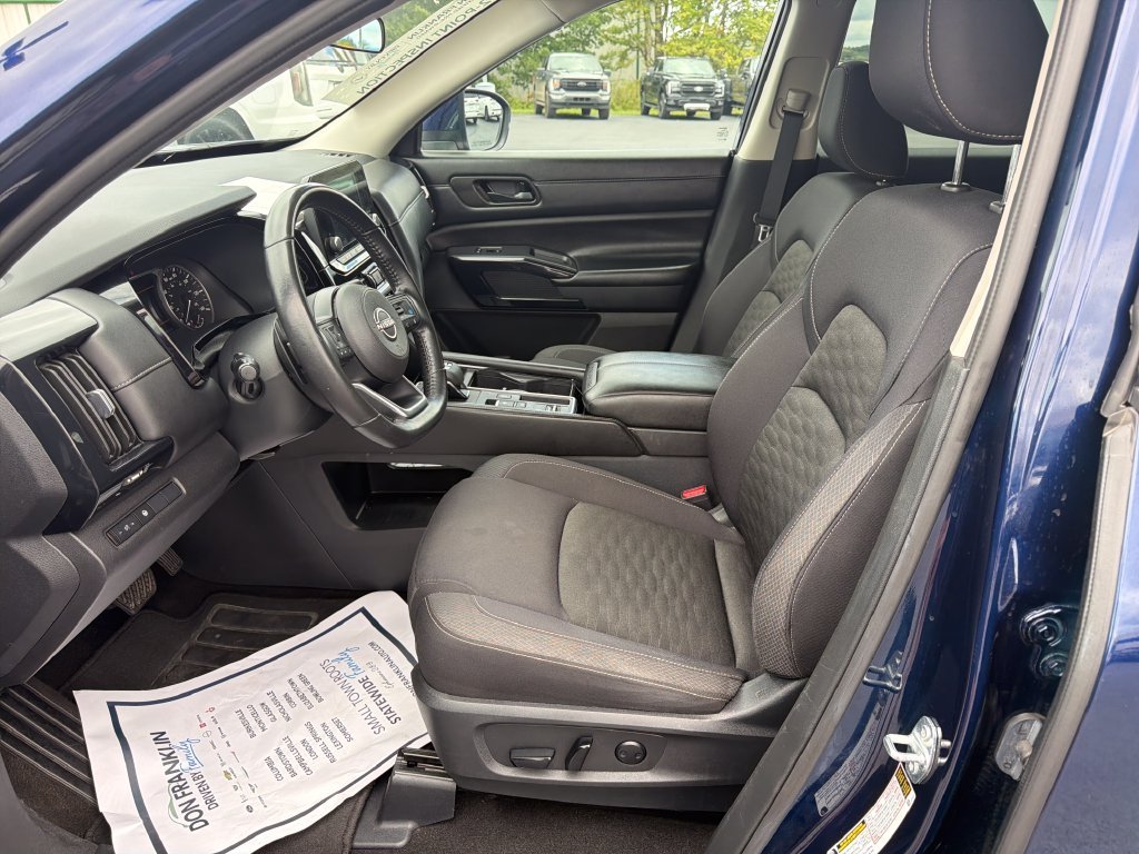 Used 2024 Blue Nissan SV image 13