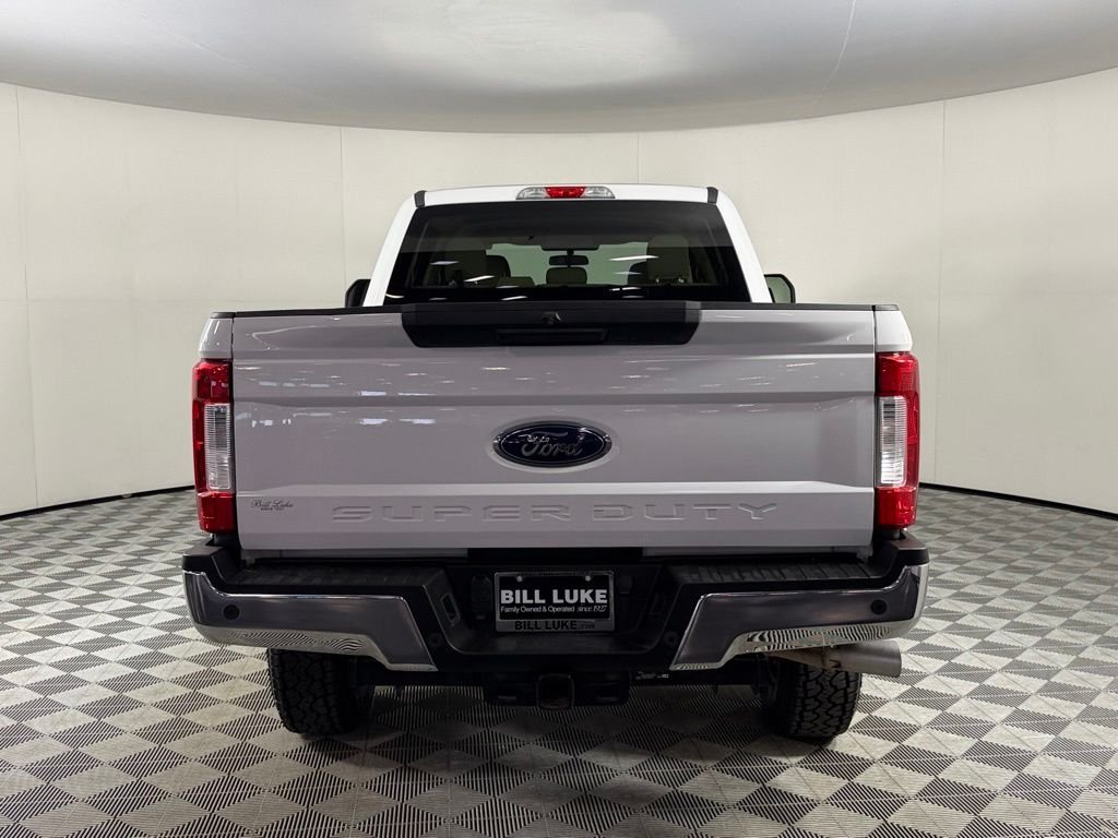 Used 2018 White Ford XLT image 8