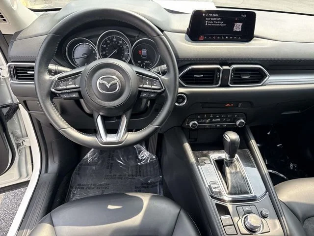Used 2020 Snowflake White Pearl Mazda Touring image 17
