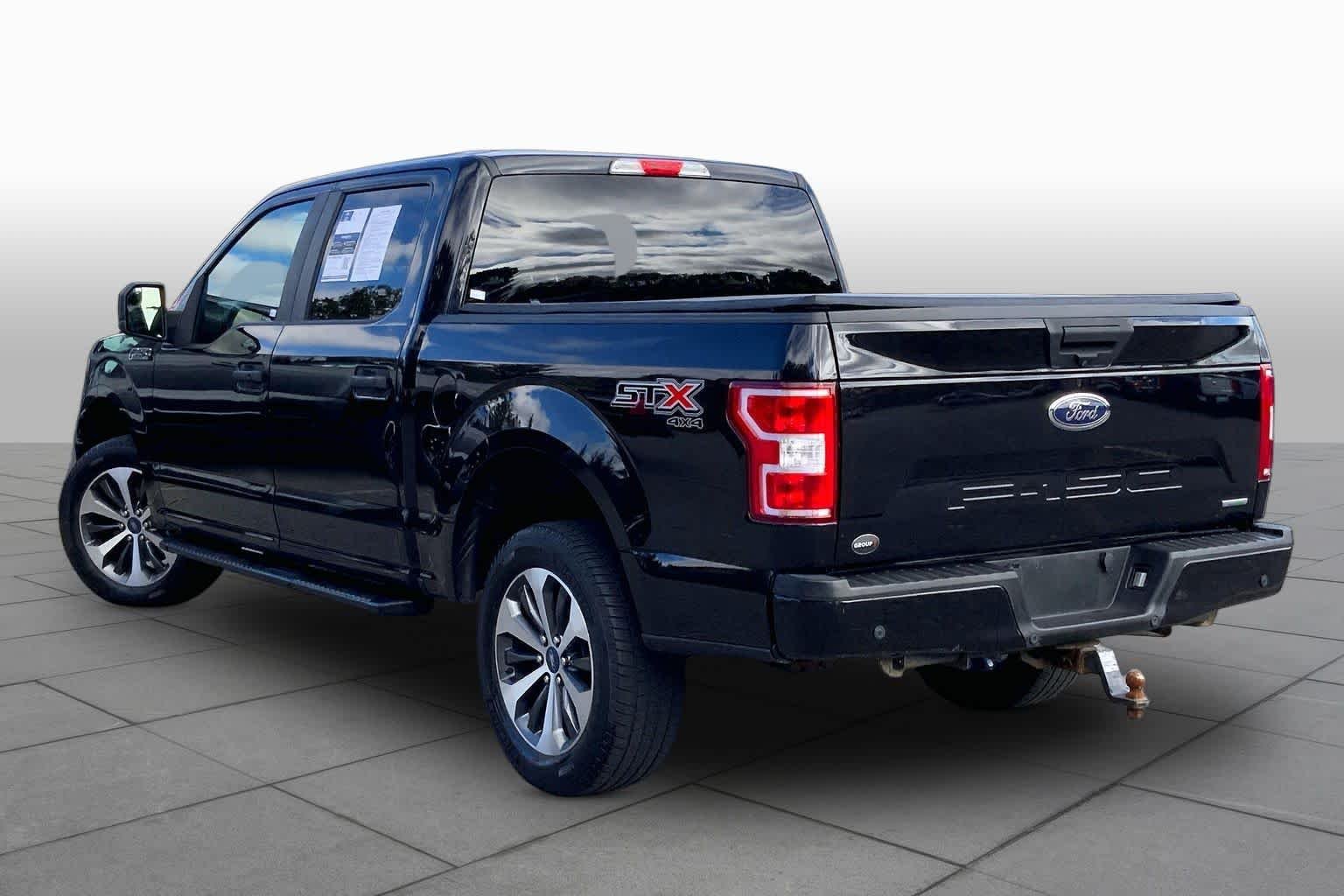Used 2020 Agate Black Metallic Ford XL image 12