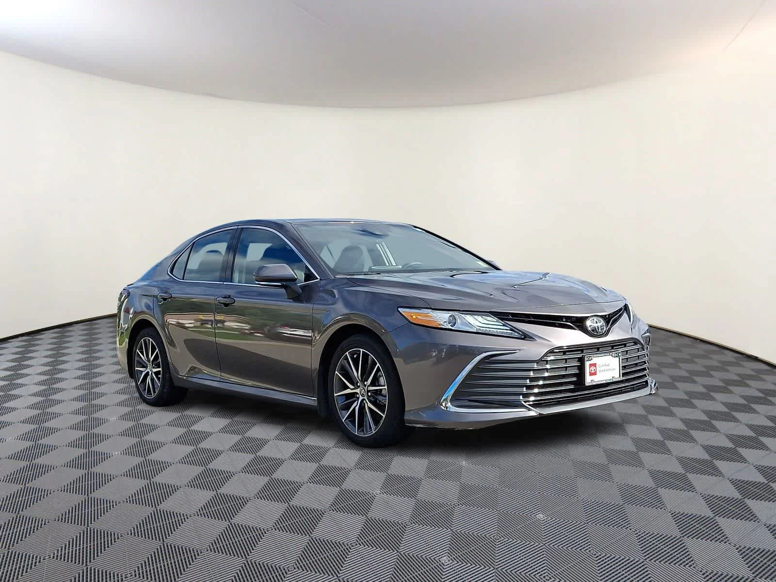 Certified Used 2023 Predawn Gray Mica Toyota XLE image 4