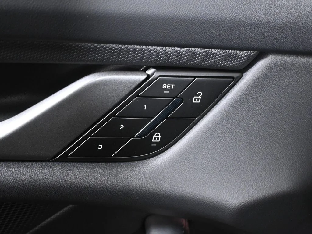 New 2026 Black Porsche 4S image 32
