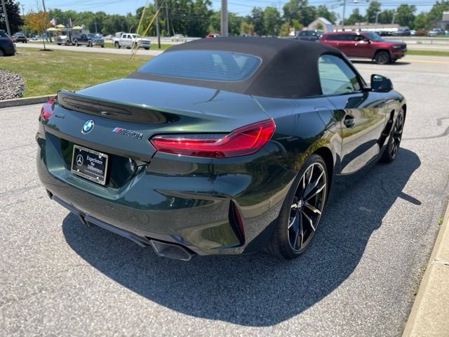 Used 2025 Green BMW sDrive M40i image 5