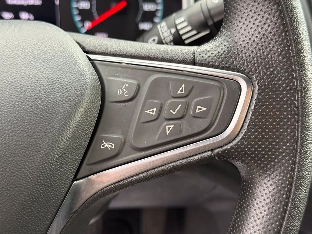 Used 2025 Sterling Gray Metallic Chevrolet 1LT image 19
