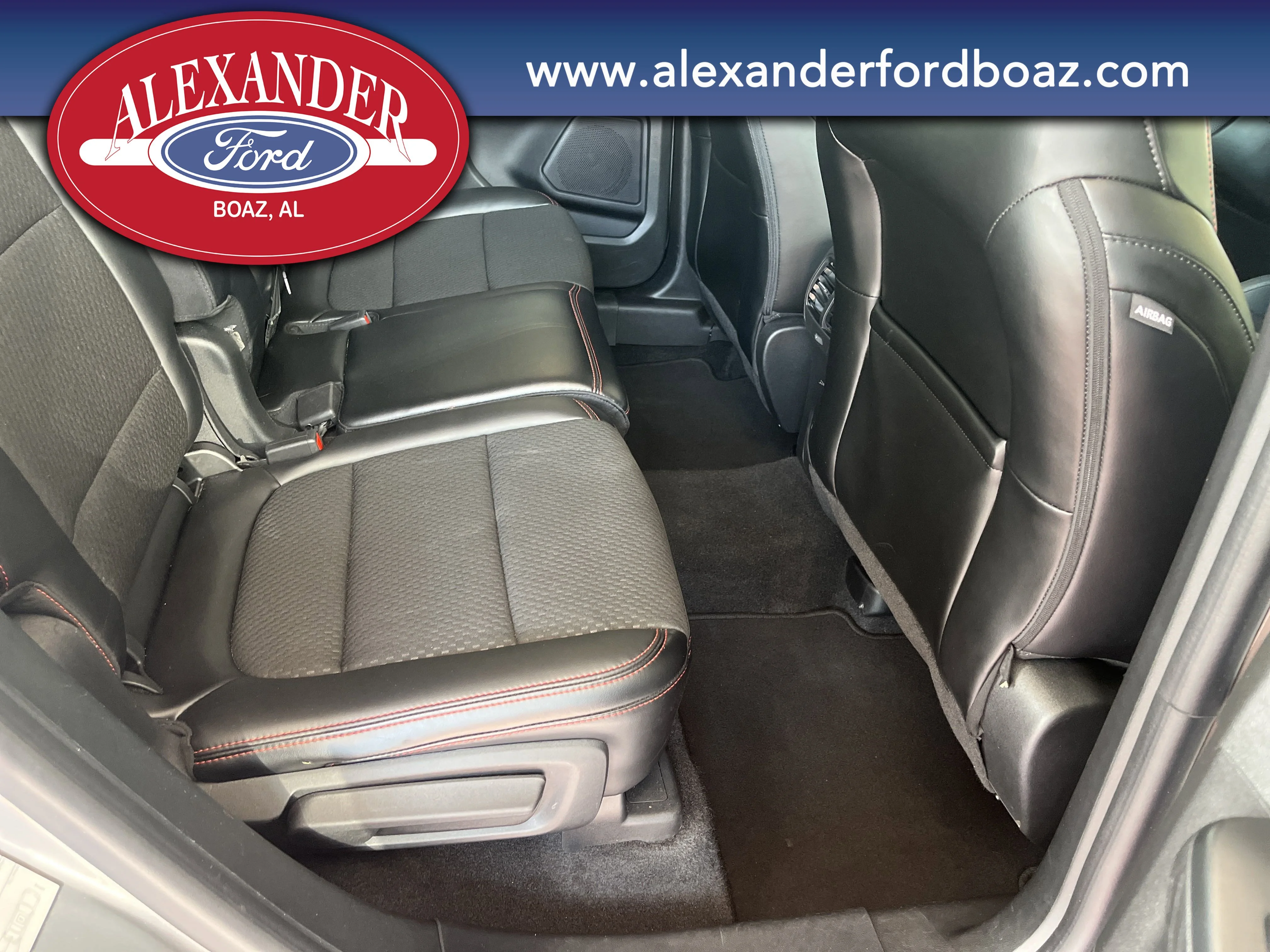 2024 Ford Escape ST-Line - Photo 17