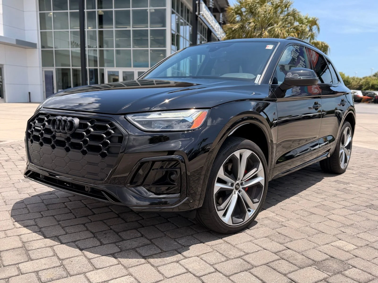 2025 Audi Q5 45 Premium Plus's photo