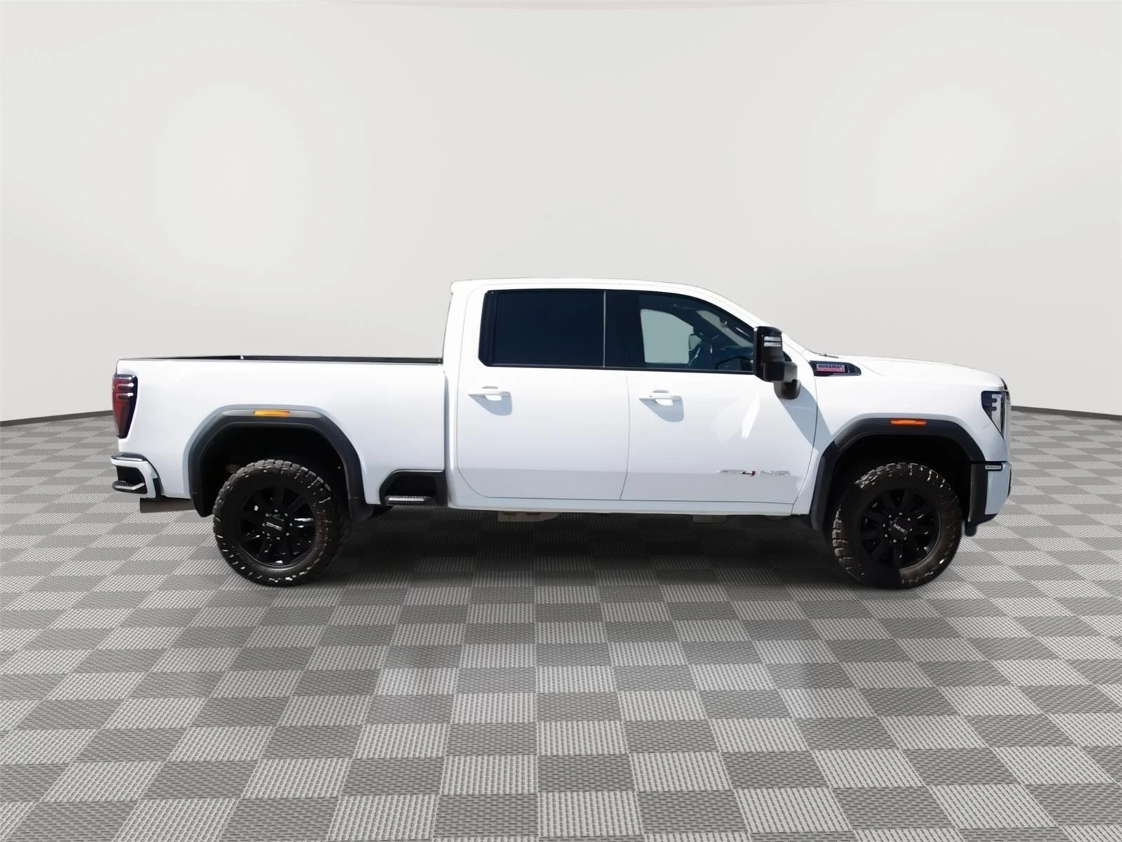 Used 2025 Summit White GMC AT4 image 4