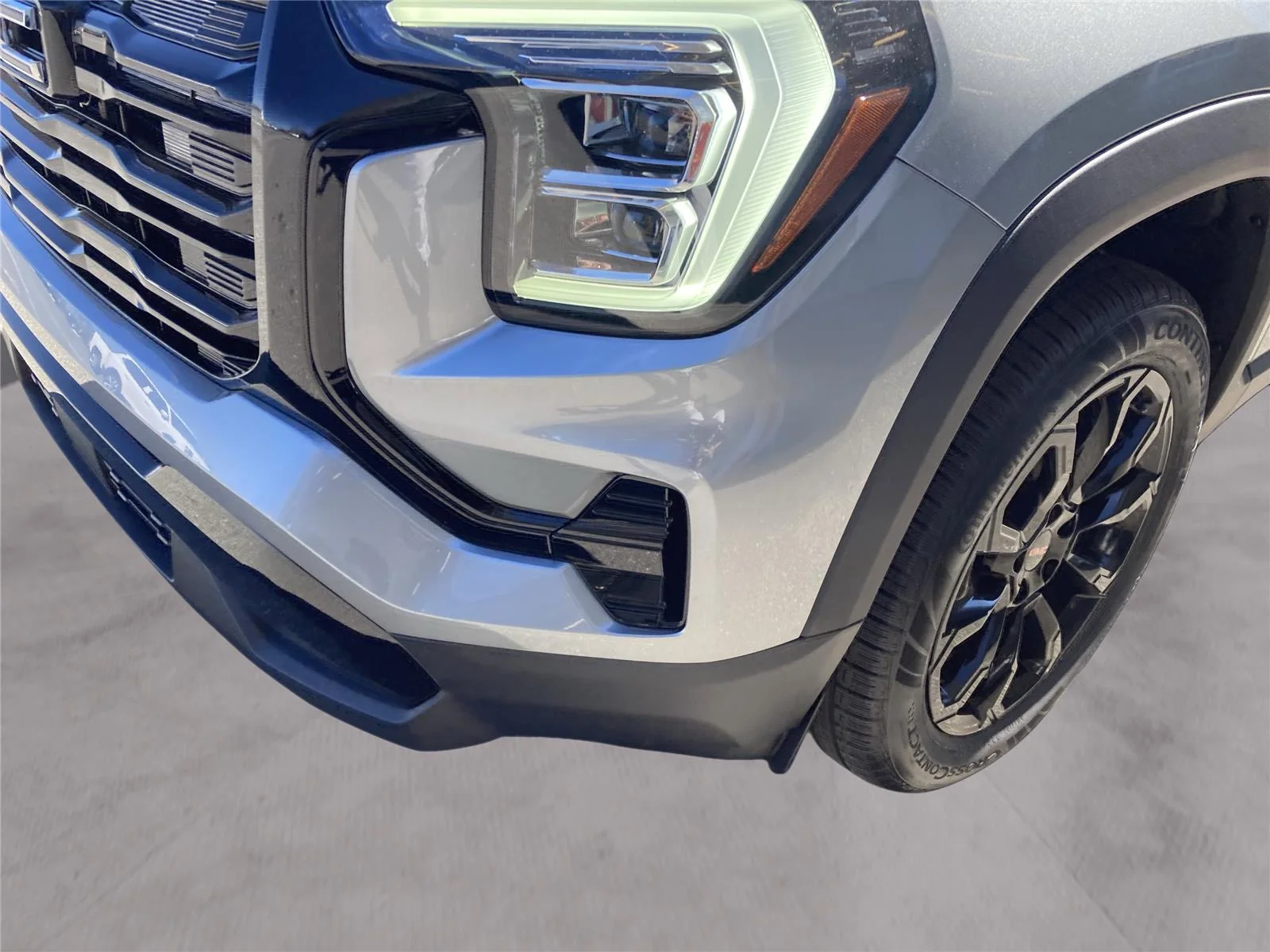 New 2026 Sterling Metallic GMC Elevation image 11