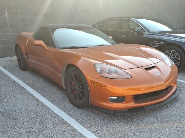 Used 2008 ATOMIC ORANGE METALLIC Chevrolet Z06 image 2