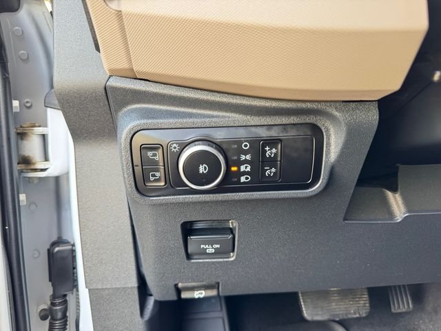 Used 2023 White Ford Wildtrak image 23