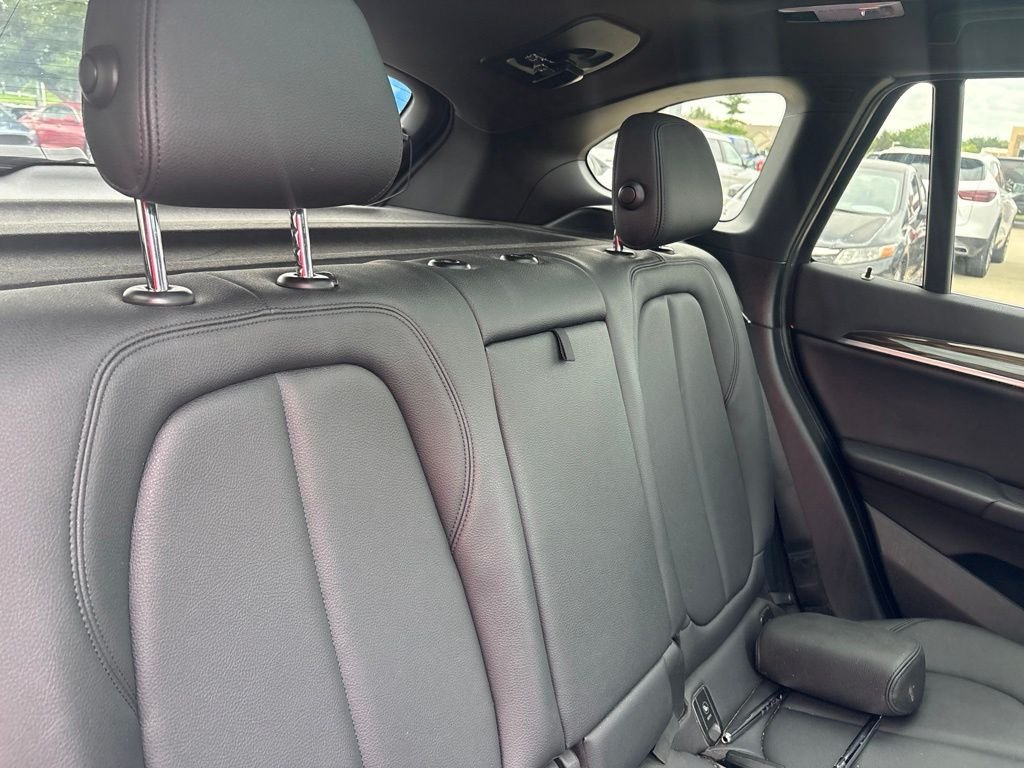 Used 2016 Jet Black BMW xDrive28i image 29