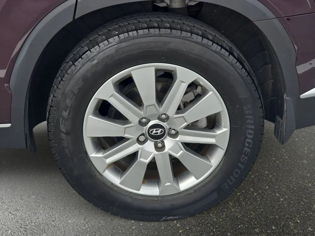 Used 2024 Red Hyundai SEL image 31