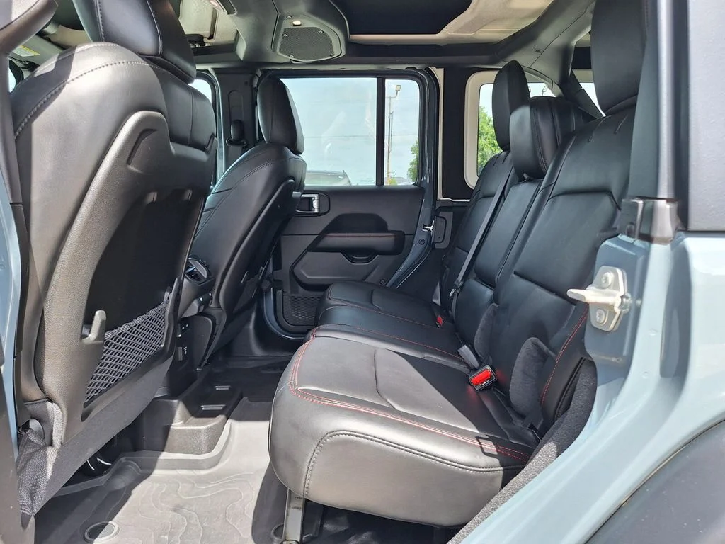 Used 2024 Anvil Clearcoat Jeep Rubicon image 10