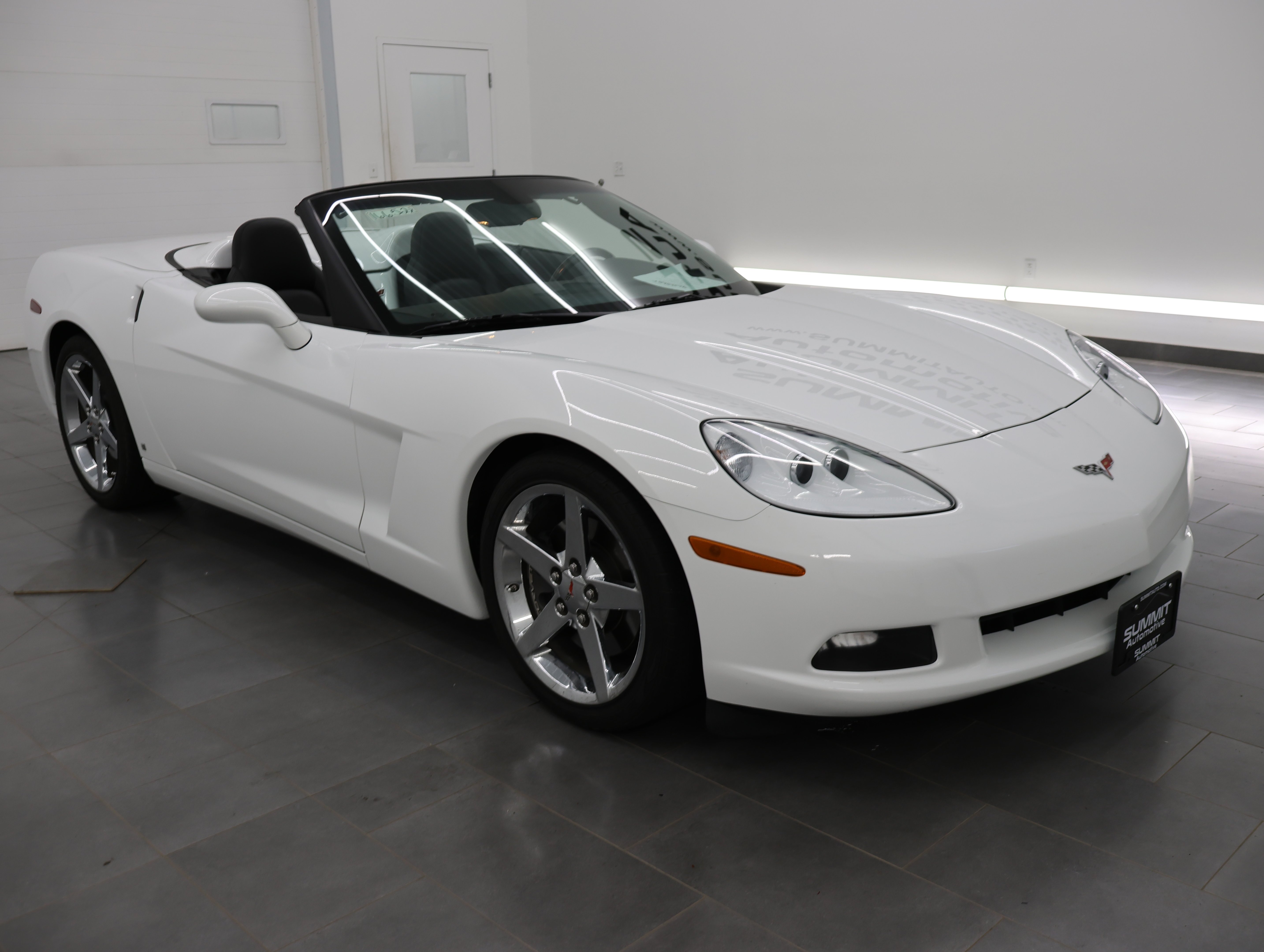 Used 2007 Arctic White Chevrolet  image 52