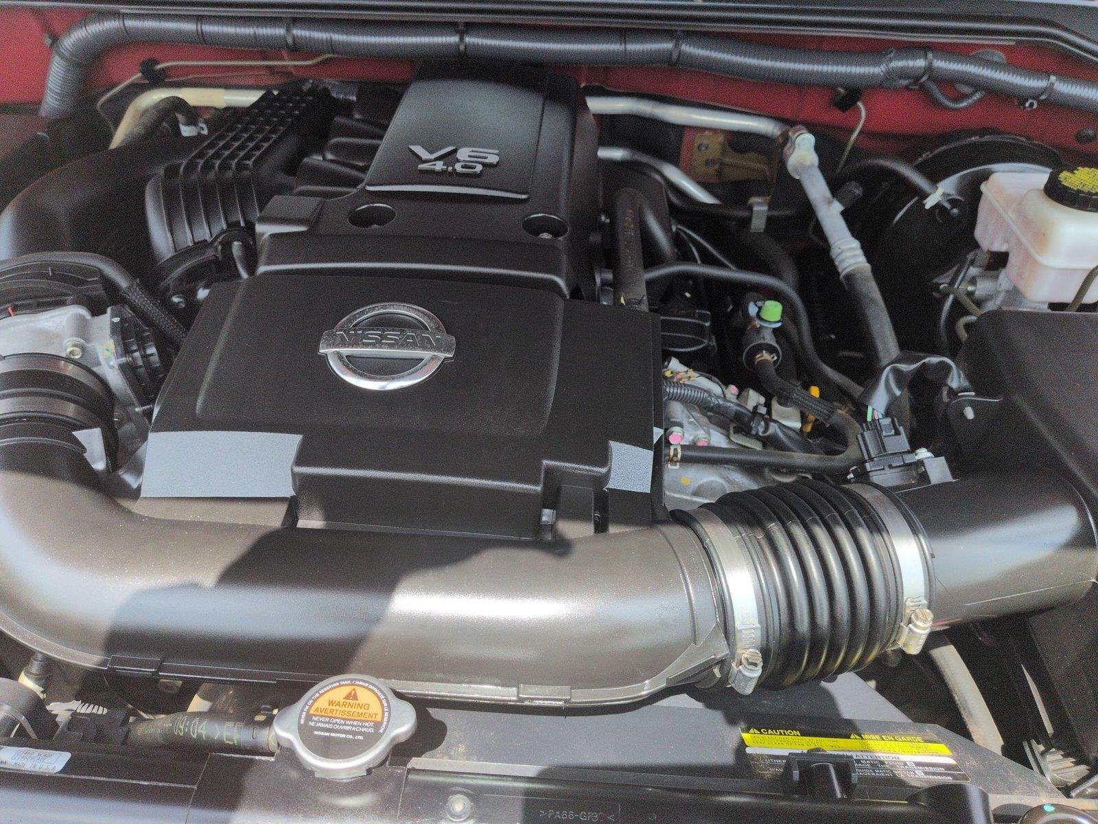 Used 2018 Lava Red Nissan SV V6 image 38