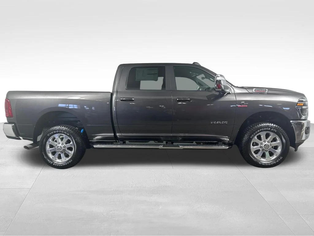 New 2026 Granite Crystal Metallic Clear-Coat Exterior Paint RAM Laramie image 11