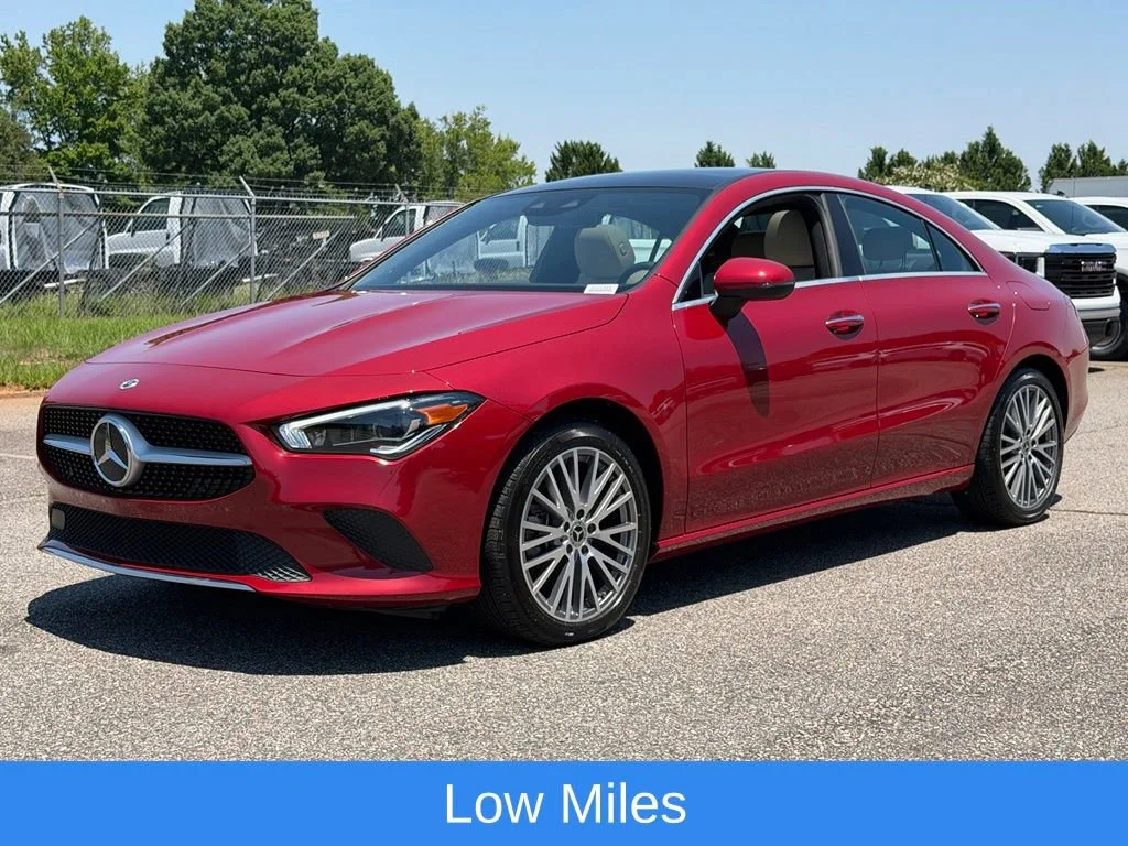 Used 2023 Red Mercedes-Benz 4MATIC® image 5