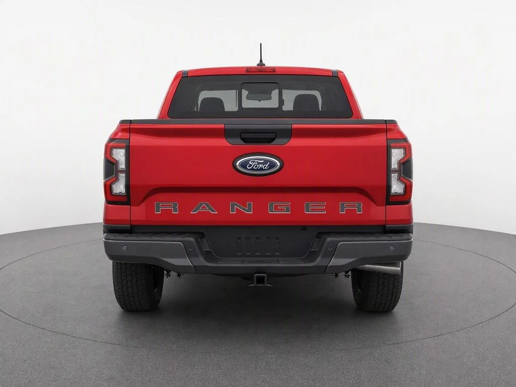 Used 2025 Red Ford XLT image 6
