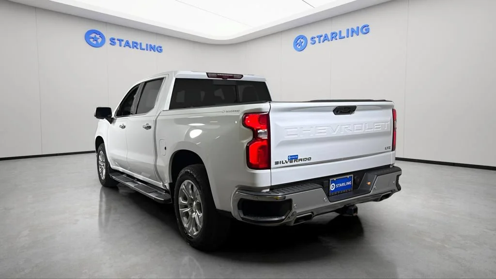 Used 2024 Summit White Chevrolet LTZ image 7