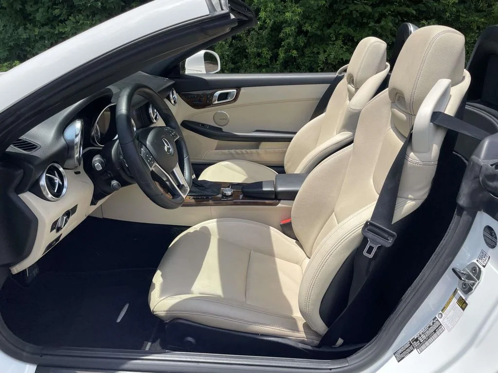 Used 2015 White Mercedes-Benz SLK 250 image 19