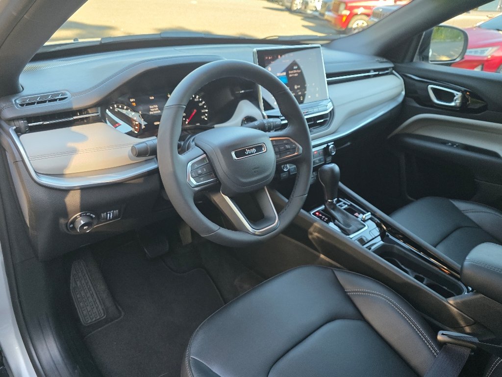 2026 Jeep Compass Limited - Photo 32