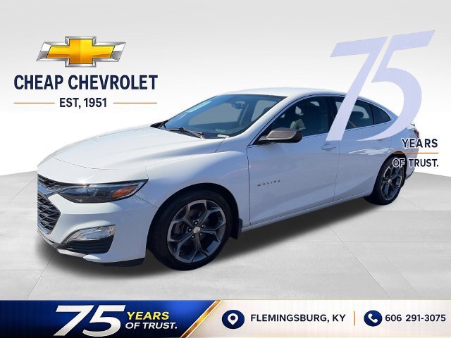 Used 2019 SUMMIT WHITE Chevrolet RS image 1