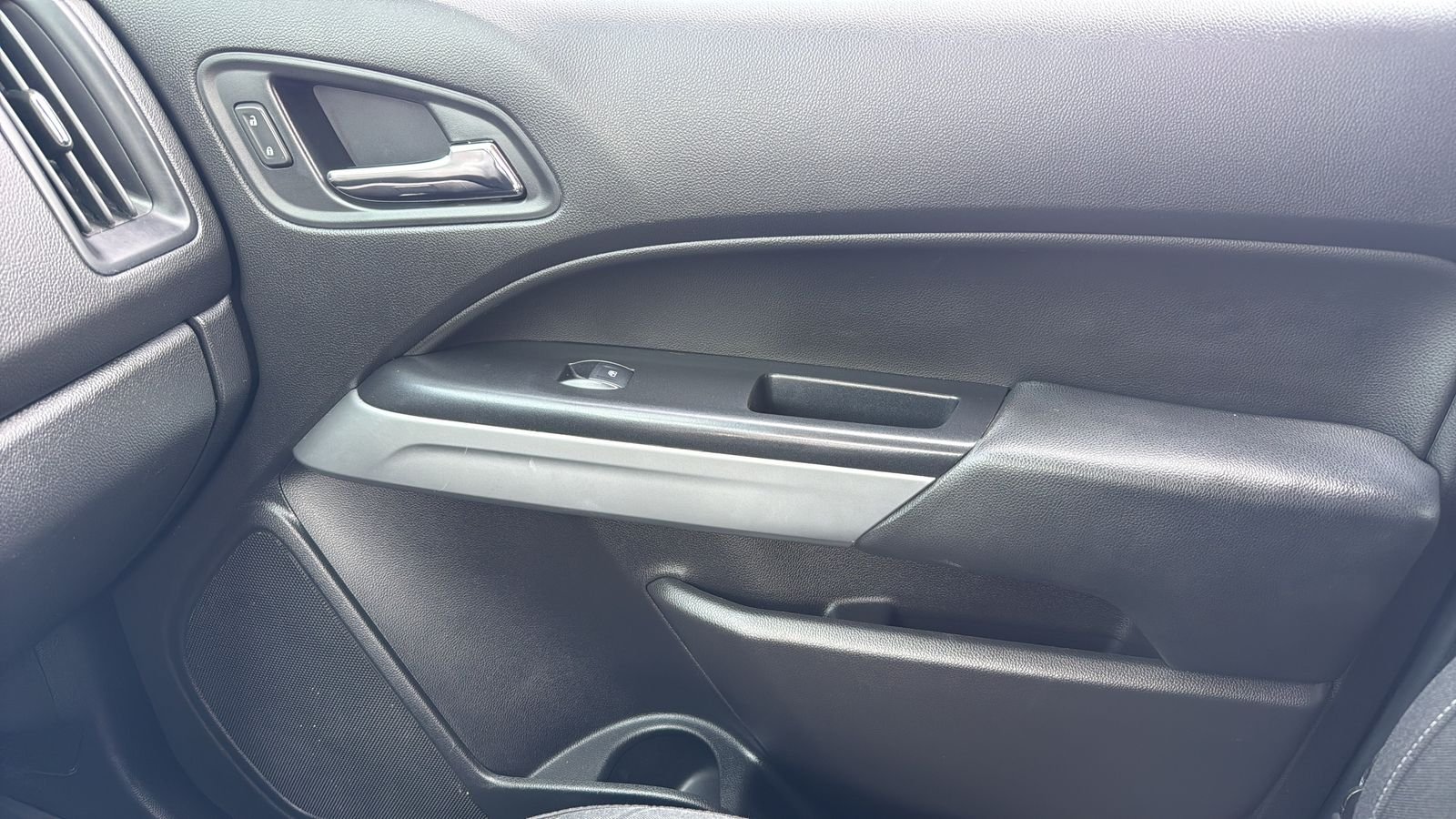 Used 2018 Black Chevrolet LT image 23