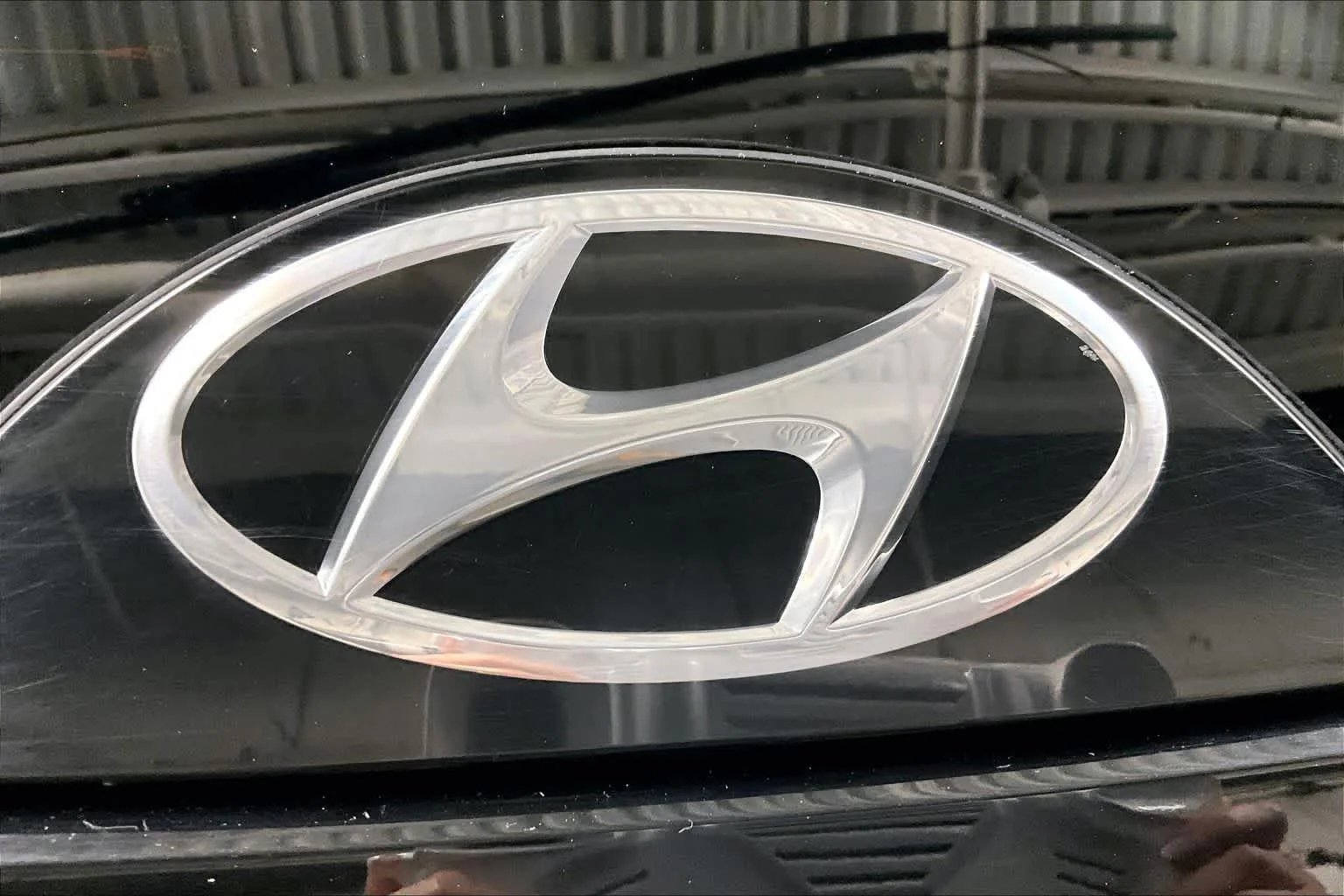 Used 2022 Phantom Black Hyundai Limited image 30