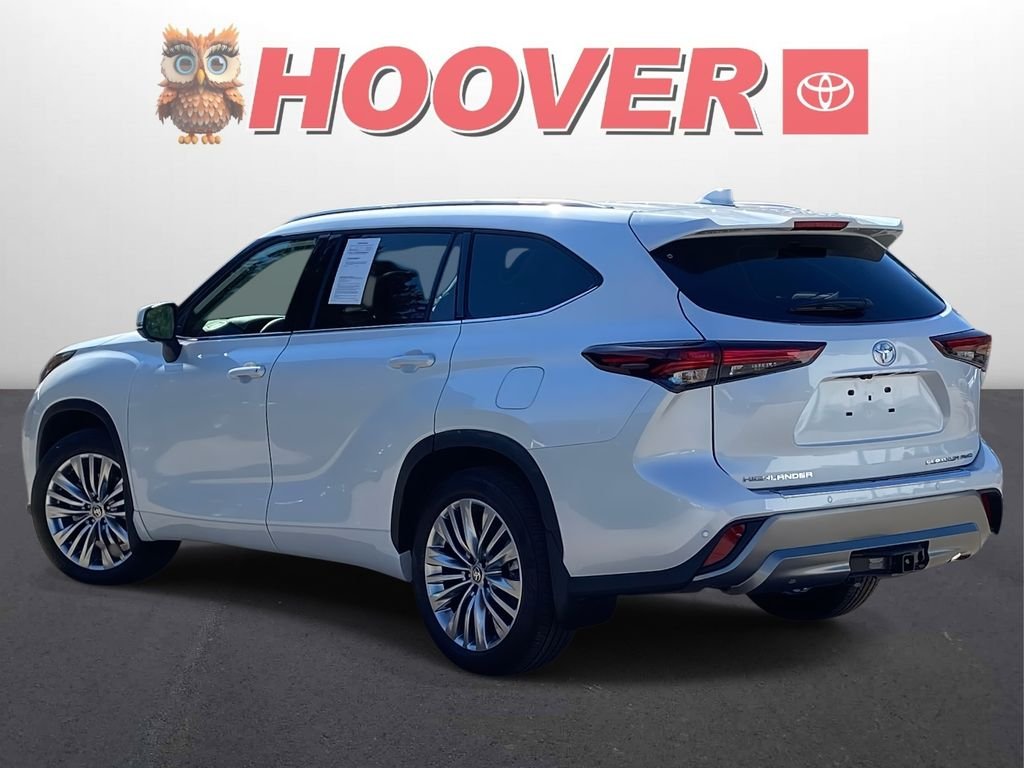 2026 Toyota Highlander Platinum - Photo 5