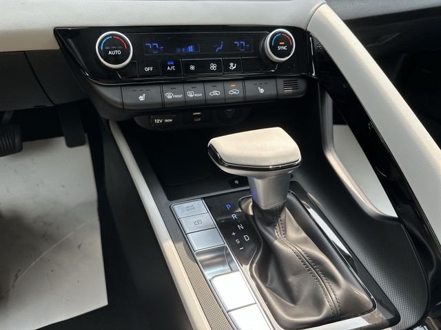 Used 2025 White Hyundai Limited image 24