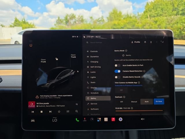 Used 2023  Tesla Base image 30