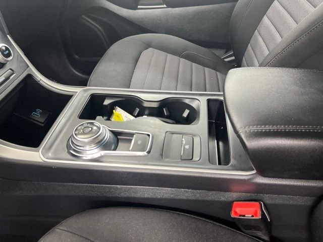 Used 2022 Oxford White Ford SE image 15