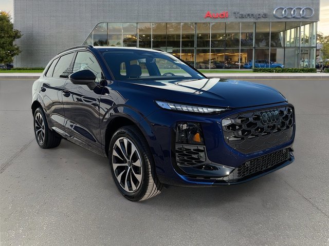 2026 Audi Q3 S line