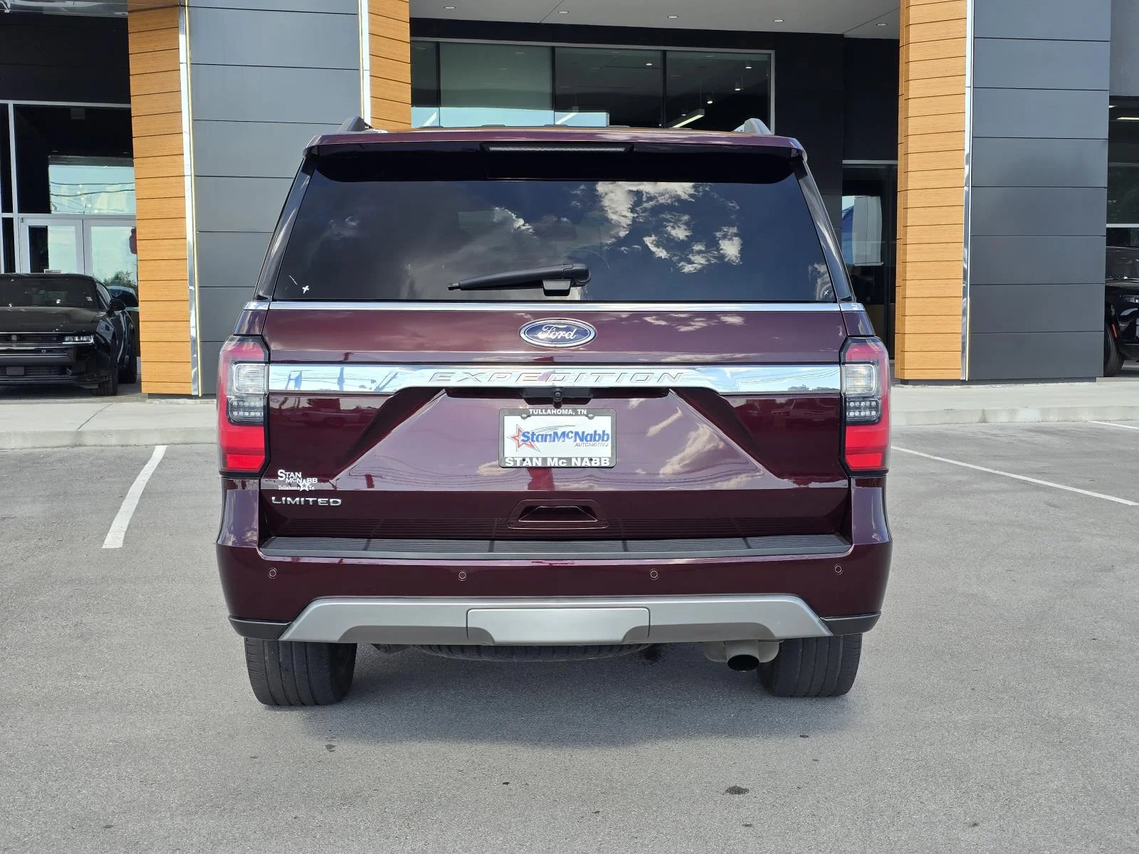 Used 2020 Burgundy Velvet Metallic Tinted Clearcoat Ford Limited image 6