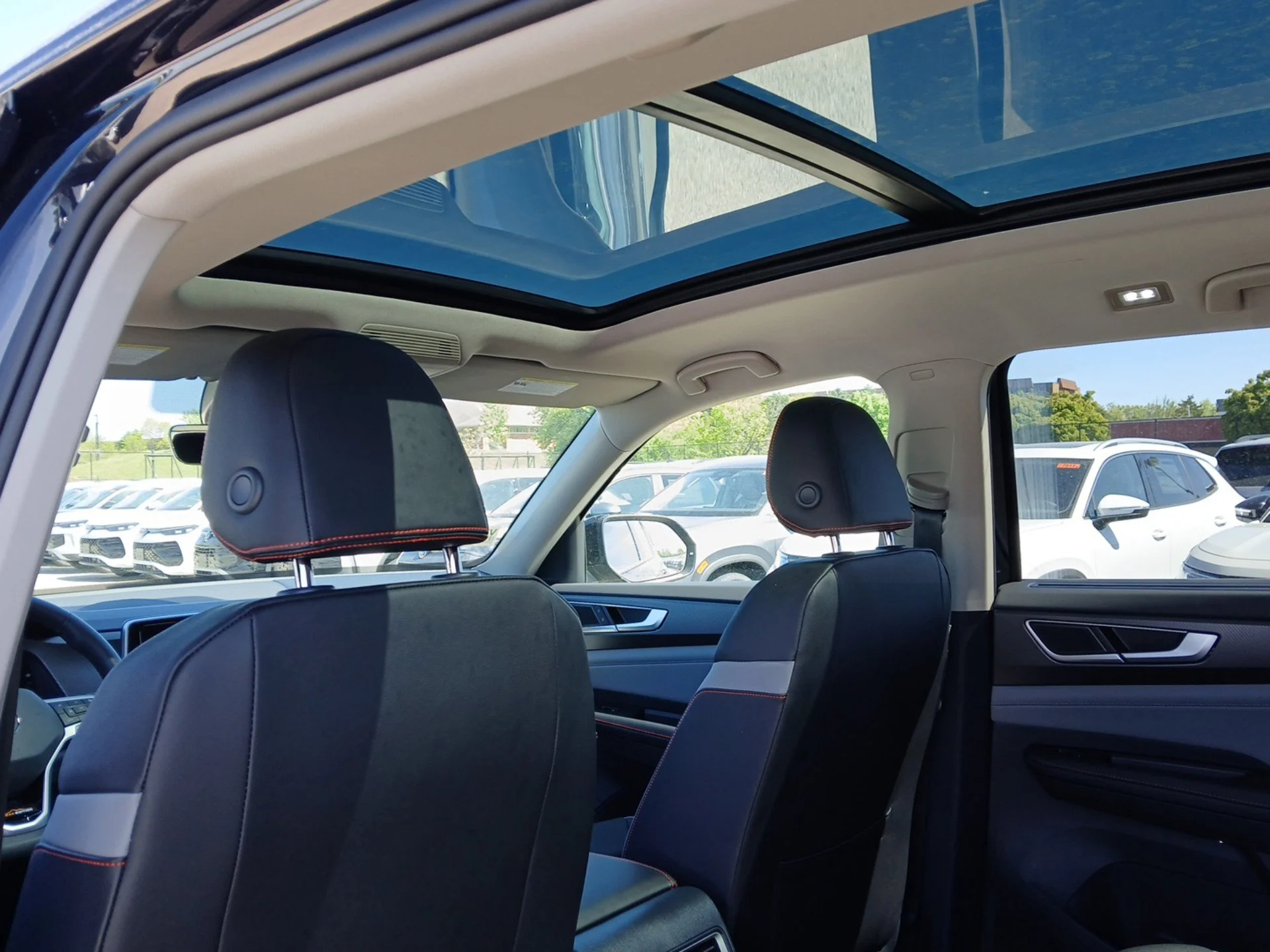 New 2026 Deep Black Pearl Volkswagen 2.0T Peak Edition image 21