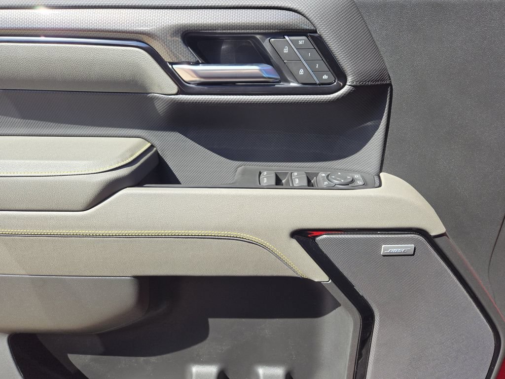 2026 Chevrolet Silverado 1500 ZR2 - Photo 12