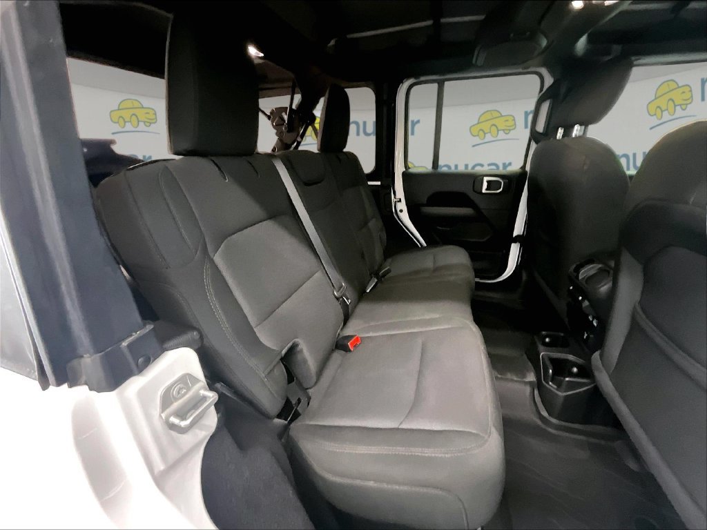 Used 2023 White Jeep Sahara image 16