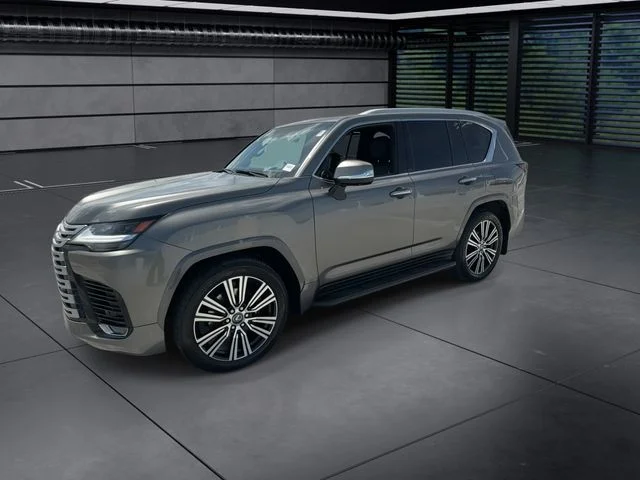 Used 2024 Gray Lexus 600 Luxury image 4