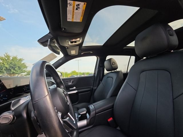 Used 2023 Black Mercedes-Benz GLB 250 image 7