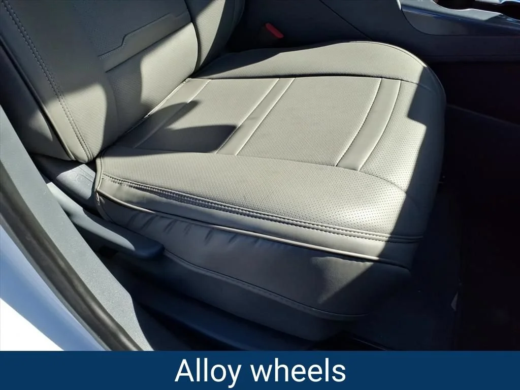 Certified Used 2020 SUMMIT WHITE Chevrolet LT image 24
