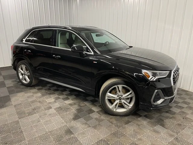 2023 Audi Q3 45 TFSI S Line Premium quattro's photo