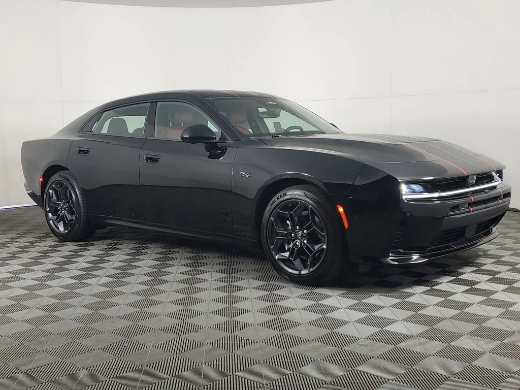 New 2026 Diamond Black Crystal Pearlcoat Dodge R/T Plus image 2
