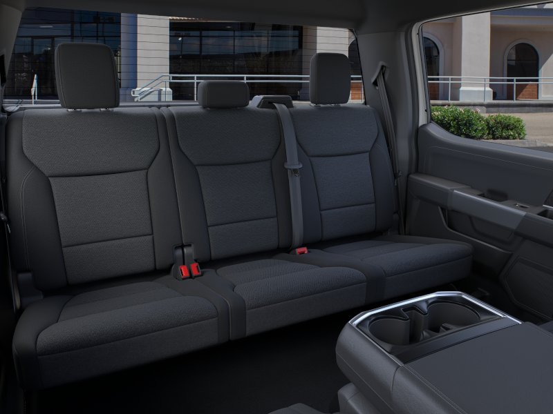 New 2026 Oxford White Ford XLT image 11