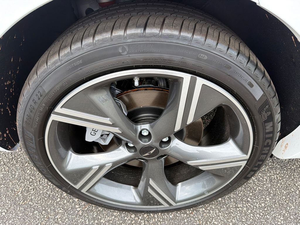 New 2026 White Genesis 2.5T Prestige image 17