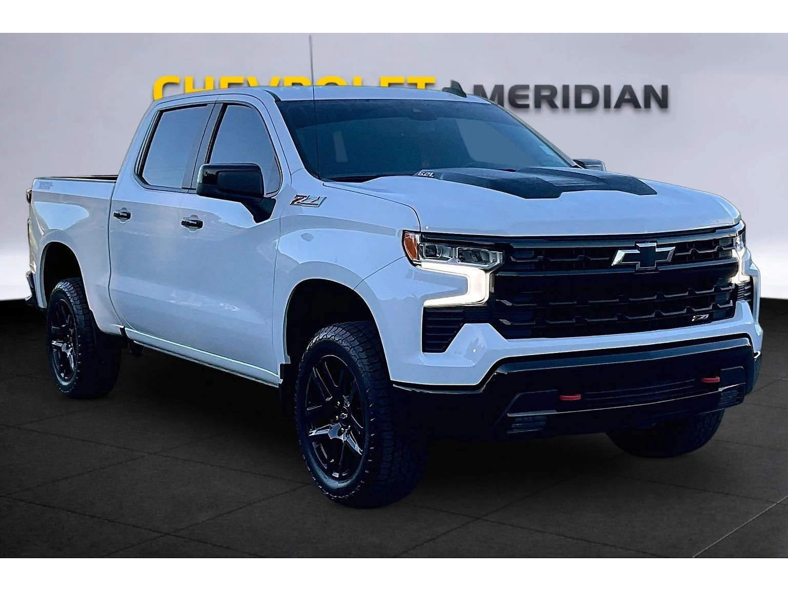 Used 2023 Summit White Chevrolet LT Trail Boss image 1